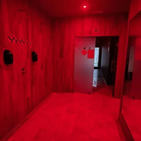 3 Caparica - Lisbon Gay Hotel 3*