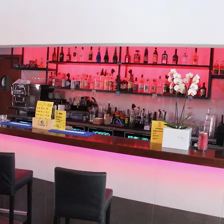 3 Caparica - Lisbon Gay Hotel 3*