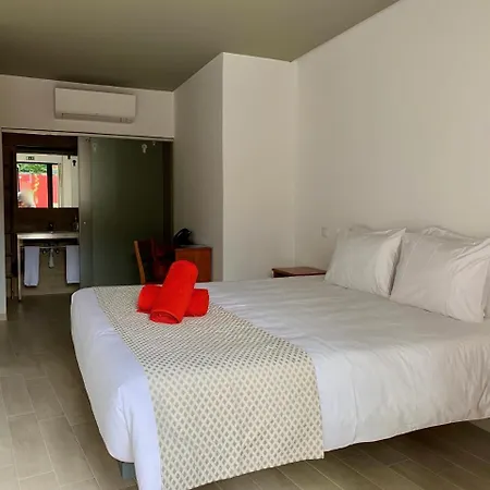 3 Caparica - Lisbon Gay 3*