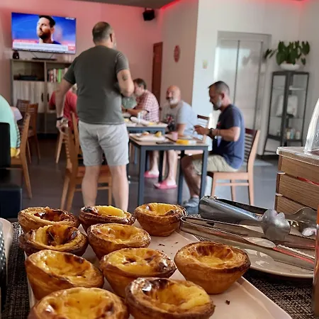 3 Caparica - Lisbon Gay 호텔 3*