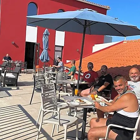 3 Caparica - Lisbon Gay فندق تشارنكه