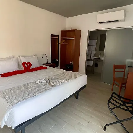 3 Caparica - Lisbon Gay 3* Charneca (Setubal)